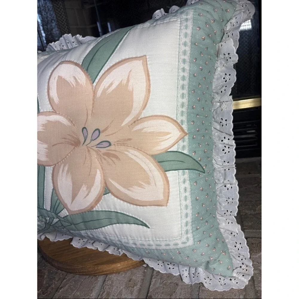 Vintage Oversized Quilted Tiger Lilly Decorative Pillow w/Ruffle CottageCore 80s